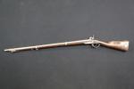 Fusil d'Infanterie, modèle 1822 T bis. Platine effacée. Crosse à...