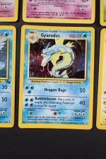 Carte Pokemon 
Contenu : Ensemble de 6 cartes rares dont Gyarados,...