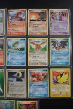 Carte Pokemon 
Contenu : Ensemble d'environ 210 cartes communes, uncos et...