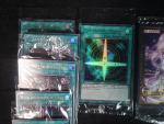 Yugioh 
Contenu : Ensemble de 10 cartes Rares/Ultra rares dont Exodia...