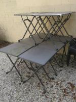 12 tables grises de terrasse pliantes 60x60 Lot judiciaire Mise...