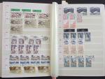 1 carton de timbres de France avec 7 classeurs et...
