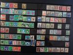 1 chemise verte de timbres du MONDE Japon, Corée, états...