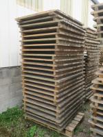 24 plateaux bois pour rayonnages 133x100 Mise à prix 100