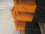 Lot 72 lisses esseulées de rayonnages à palettes orange 360x8cm...