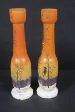 LEGRAS : Paire de vases à corps renflés et long...