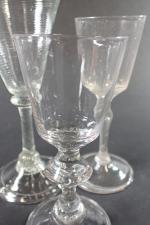 Onze verres d'époque XVIIIème s dont sept verres dit "Bourguignons"...