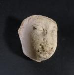 EGYPTE : Petite tête en pierre calcaire, modèle de sculpteur,...