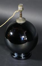 Pied de lampe Boule Art Déco en verre noir, dans...