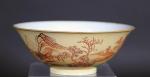 CHINE : Coupe en porcelaine à décor sépia d'un paysage...