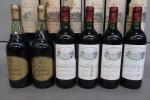 Bordeaux et Macon rouge. Lot dépareillé de 12 bouteilles comprenant...