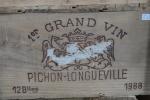 BORDEAUX ROUGE. Caisse douze bouteilles Chateau Pichon Longueville 1er Grand...