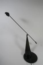 Lampe de bureau années 1980 en métal laqué noir posant...