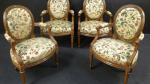 *Suite de quatre fauteuils cabriolets d'époque Louis XVI en bois...