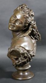 CARPEAUX Jean-Baptiste (1827-1875) : Buste de Bacchante aux roses. Bronze...
