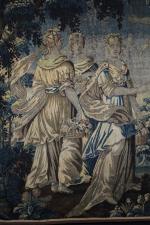 Tapisserie des Flandres d'époque XVII's représentant Mercure apercevant les soeurs...