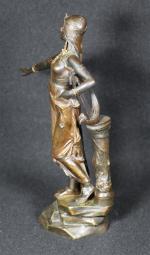 DROUOT Edouard (1859-1945). Salomé. Bronze patiné, les bijoux mobiles en...