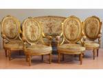 Mobilier de salon en bois doré de style Louis XVI,...