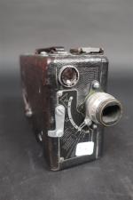 KODAK CINE - Camera Eastman modèle B gaîné cuir.