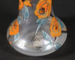 MAZOYER Adrien (1887-1950) : Petit vase soliflore en verre émaillé...
