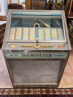 WURLITZER - Juke-box électrique modèle LYRIC, la caisse en métal...