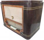 RADIOLA RA 397 Radiophono en bois, 1954, avec FM, secteur....