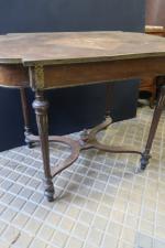 TABLE de salon de style Louis XVI d'époque Napoléon III...