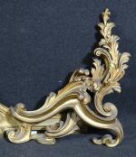 Devant de foyer de style Louis XV en bronze doré...