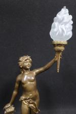 MARIONNET Albert (1852-1910) : Enfant à la torche. Bronze anciennement...