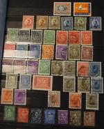 3 classeurs de timbres Lituanie, Madagascar (colonie),  Asie et...