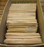 Boite contenant 80 enveloppes de timbres  ONU, Vienne, Genève,...
