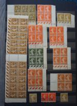 1 classeur de timbres de France Neufs, la plupart en...