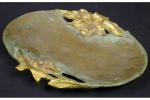 M. GILTAY : vide-poche en bronze deux tons à décor...