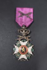 Belgique Ordre de Léopold. Croix de Chevalier, à titre militaire....