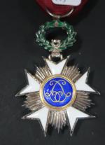 Belgique Ordre de la Couronne. Étoile d'Officier. Ruban à rosette.