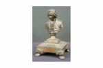 Buste de Rousseau sur piédouche à pieds griffes en bronze...