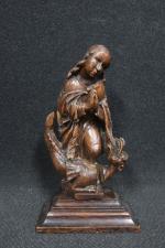 Sainte Marguerite et le dragon en chêne sculpté d'époque XVII's....