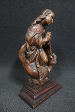 Sainte Marguerite et le dragon en chêne sculpté d'époque XVII's....
