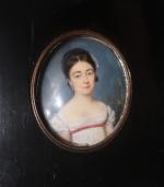 DAGOTY Pierre-Edouard (1775-1871) : Portrait de femme au corsage à...
