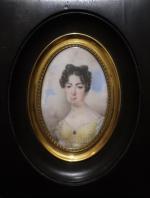 Ecole française vers 1820 : Portrait d'une jeune femme au...