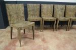 Suite de six chaises contemporaines en bois laqué et coquilles...