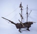 Maquette en bois peint représentant un navire à deux mâts,...