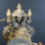Pendule d'époque Napoléon III en régule doré et albâtre à...