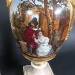 Paire de vases d'époque Restauration en porcelaine à décor de...