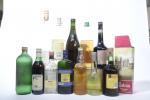 LIQUEURS & SPIRITUEUX - Lot de 12 bouteilles comprenant :...
