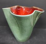 ELCHINGER Fernand (1911-1975). Vase de forme polylobée en céramique émaillée...