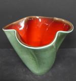 ELCHINGER Fernand (1911-1975). Vase de forme polylobée en céramique émaillée...