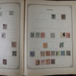 Album de timbres-poste des cinq parties du monde (très incomplet)...