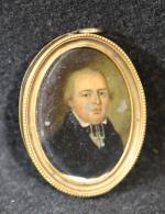 Ecole française vers 1810 : Portrait d'un écclésiastique. Miniature sur...