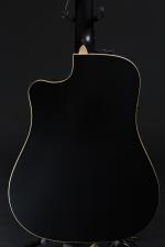 Fender. Guitare électrique modèle Redondo spécial mat Black avec housse...